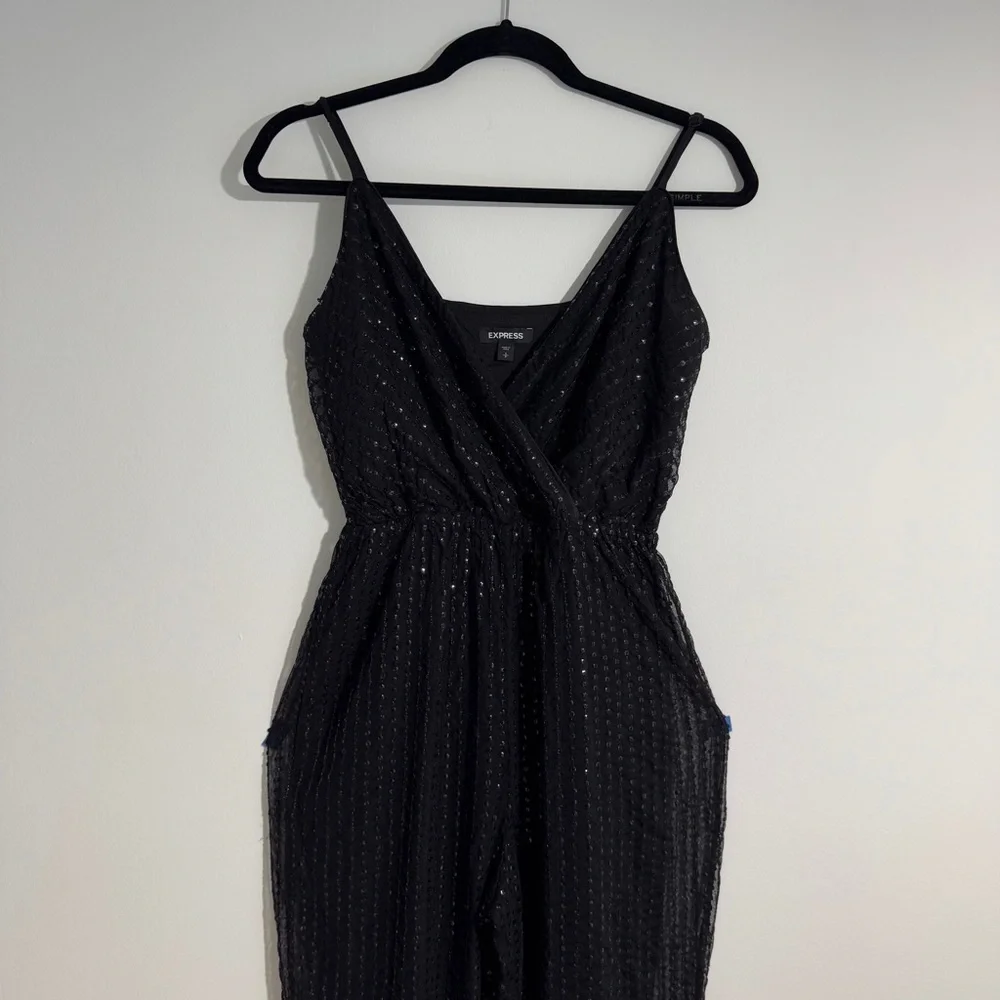 Express Black Sequin Surplice V-Neck Adjustable Strap Jumpsuit Size Small‎